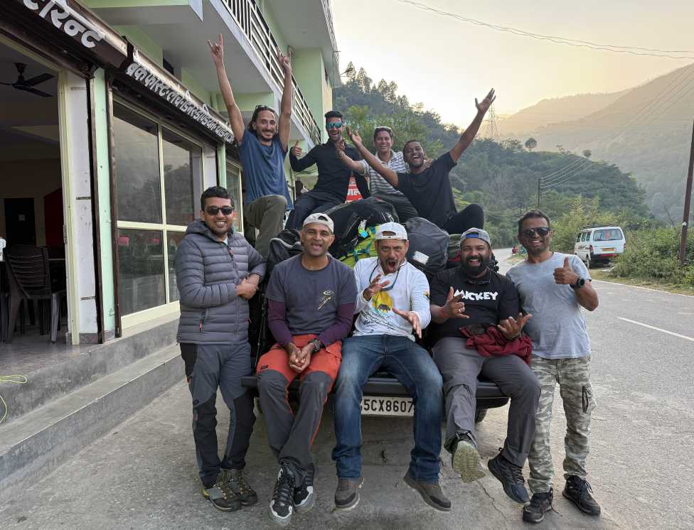 Image for blog: SIV & Acro Paragliding Training at Tehri Lake